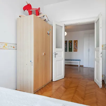 Ev - 3bed In Cihangir With Stunning View * Стамбул